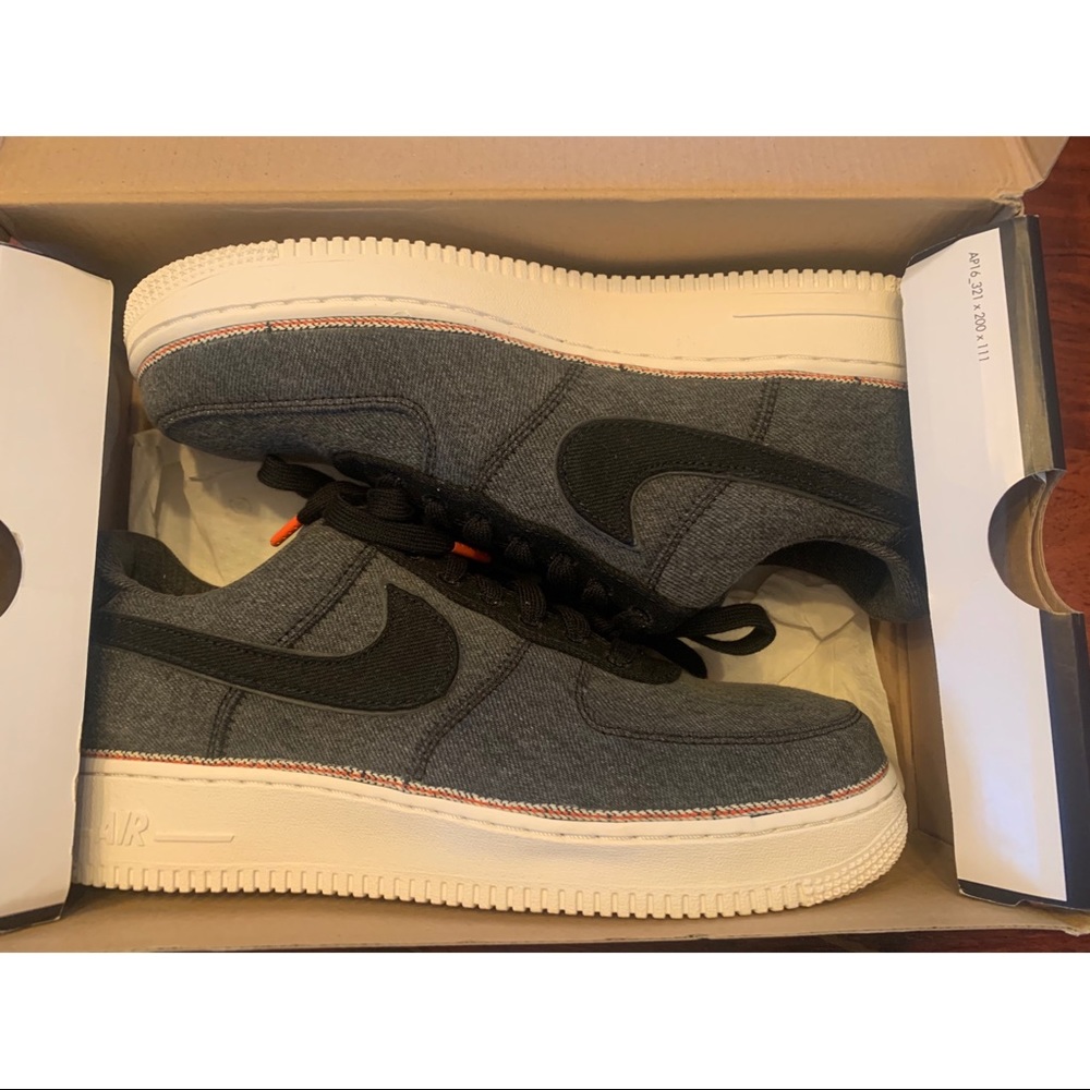 Nike Air Force 1 ‘07 PRM mens8.5, wmns10